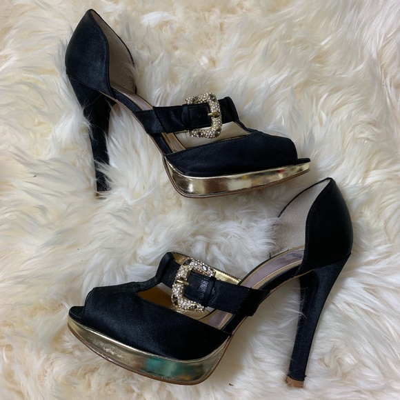 Black & gold heels - Picture 2 of 3
